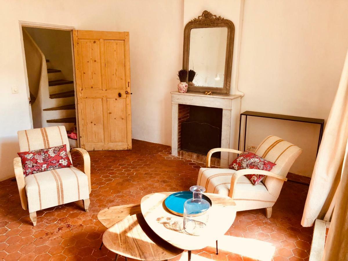 La Bonbonniere - Townhouse Saint-Saturnin-lès-Apt Zewnętrze zdjęcie